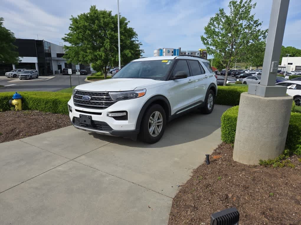 2021 Ford Explorer XLT photo 3