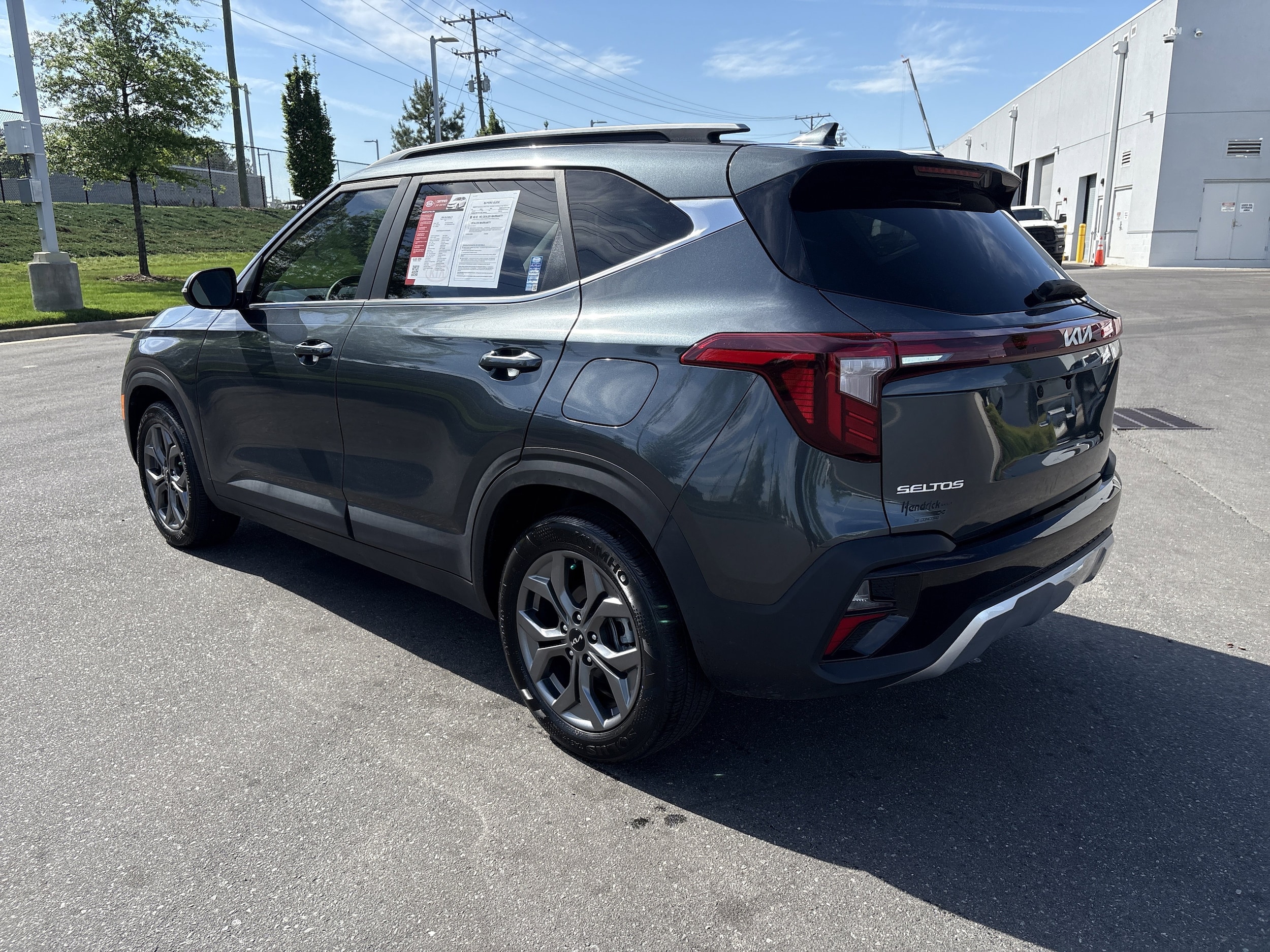 2024 Kia Seltos S photo 6