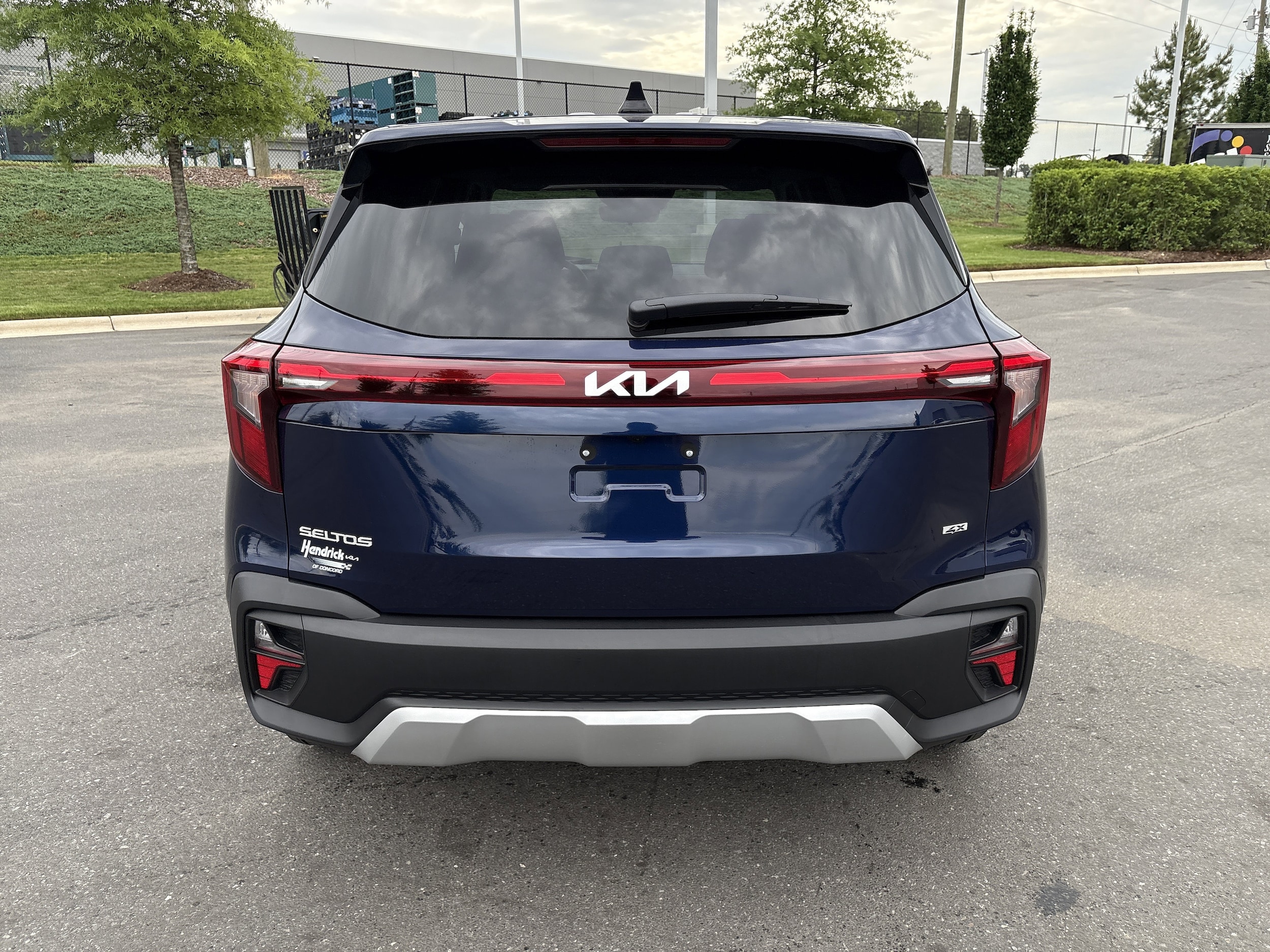 2026 Kia Seltos LX photo 3