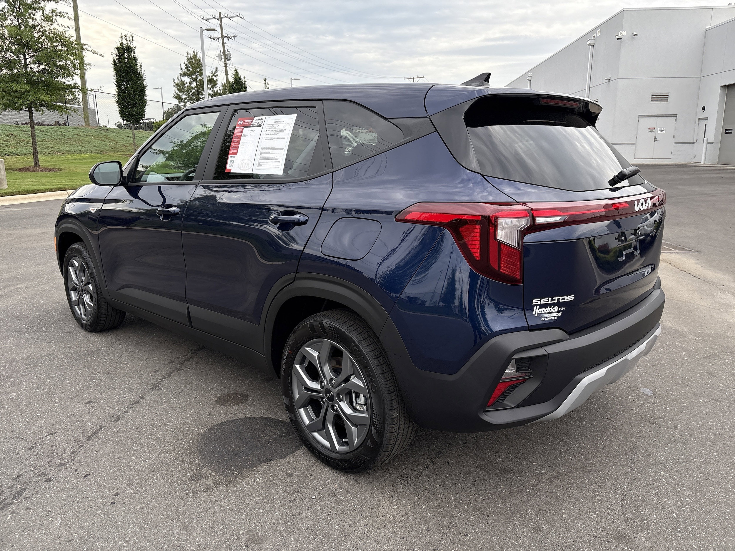 2026 Kia Seltos LX photo 6