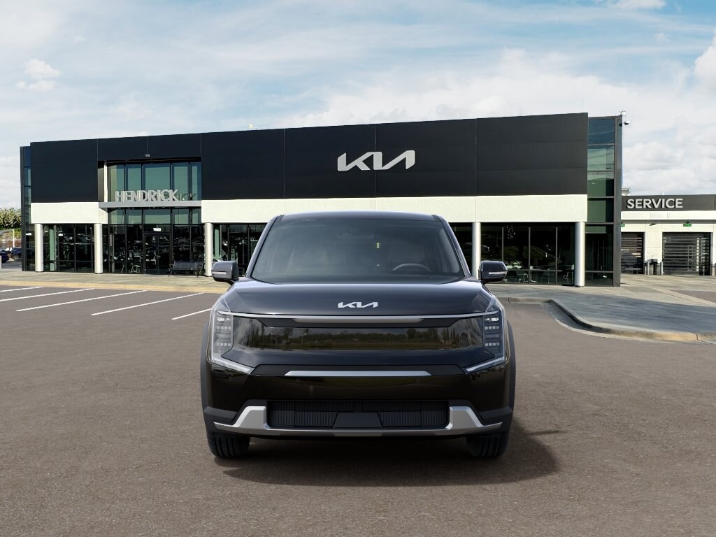 New 2026 Kia EV9 Light Short Range SUV