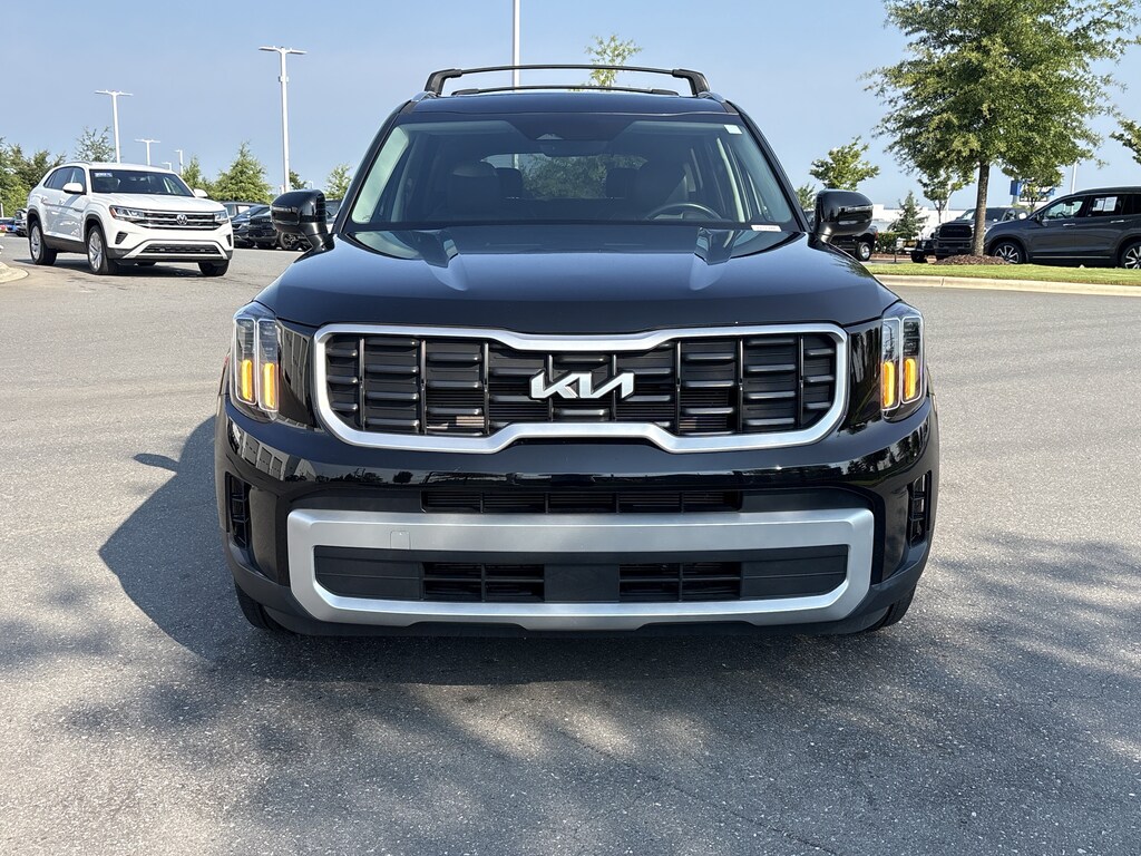 Used 2024 Kia Telluride S SUV