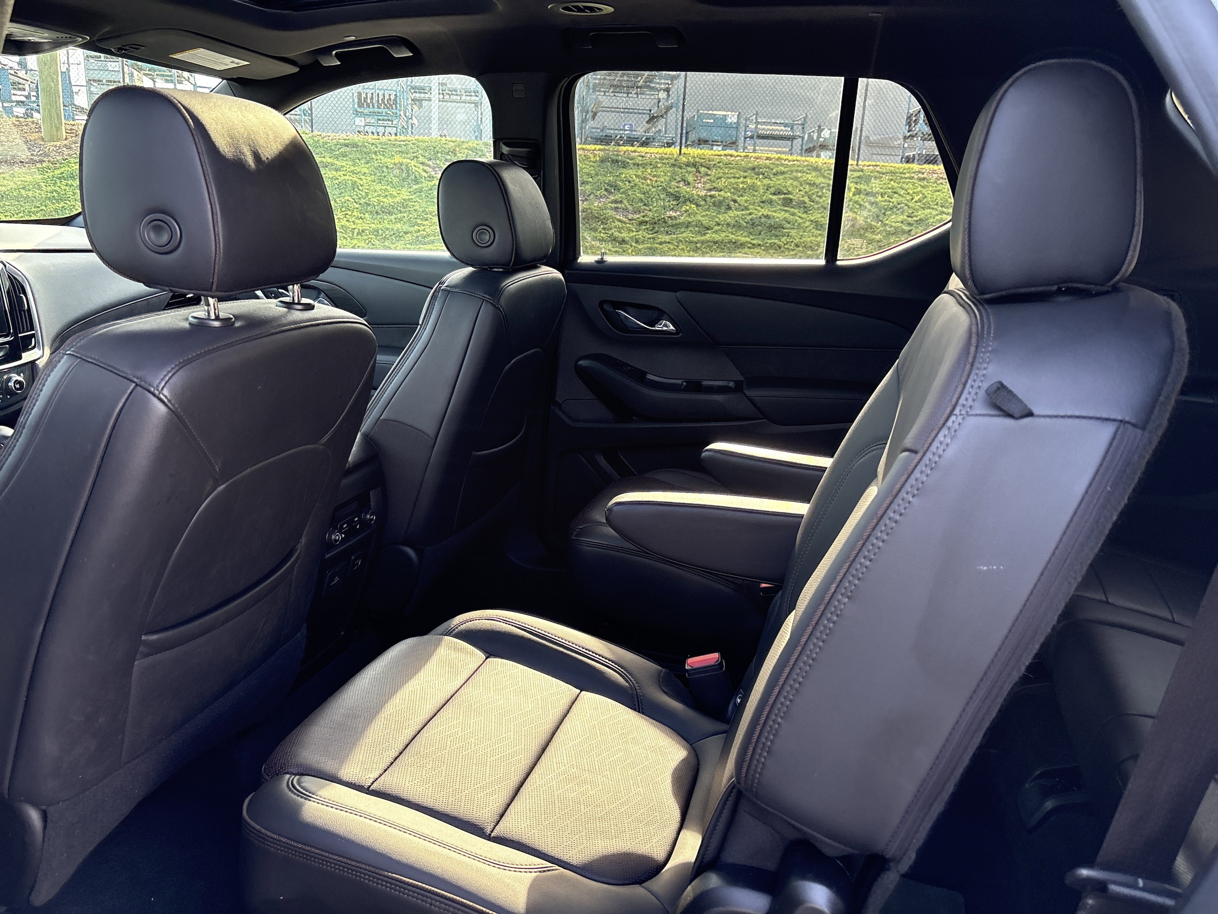 2022 Chevrolet Traverse High Country photo 3