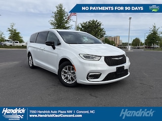 2025 Chrysler Pacifica Select Minivan