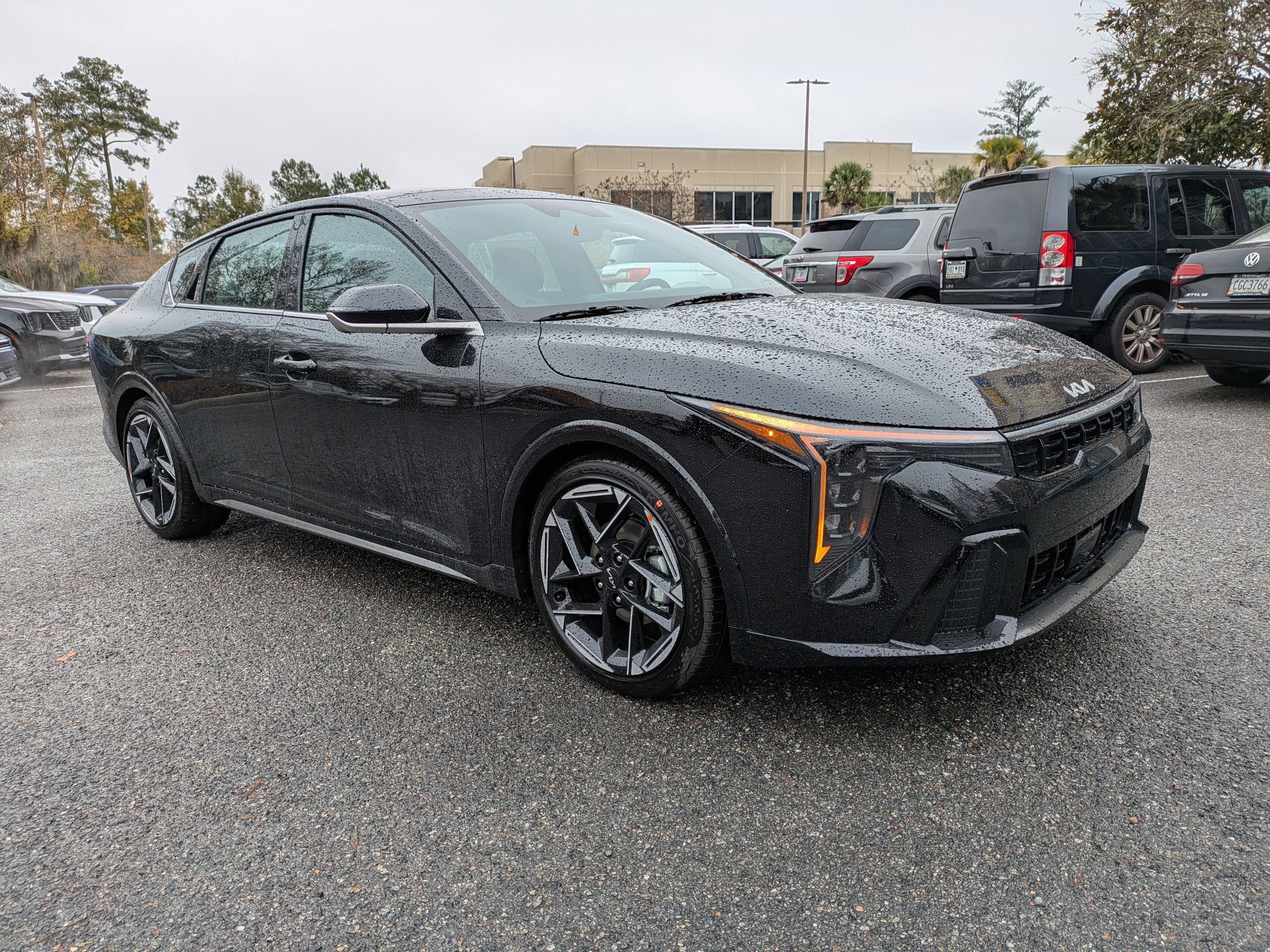 2025 Kia K4 GT-Line's photo