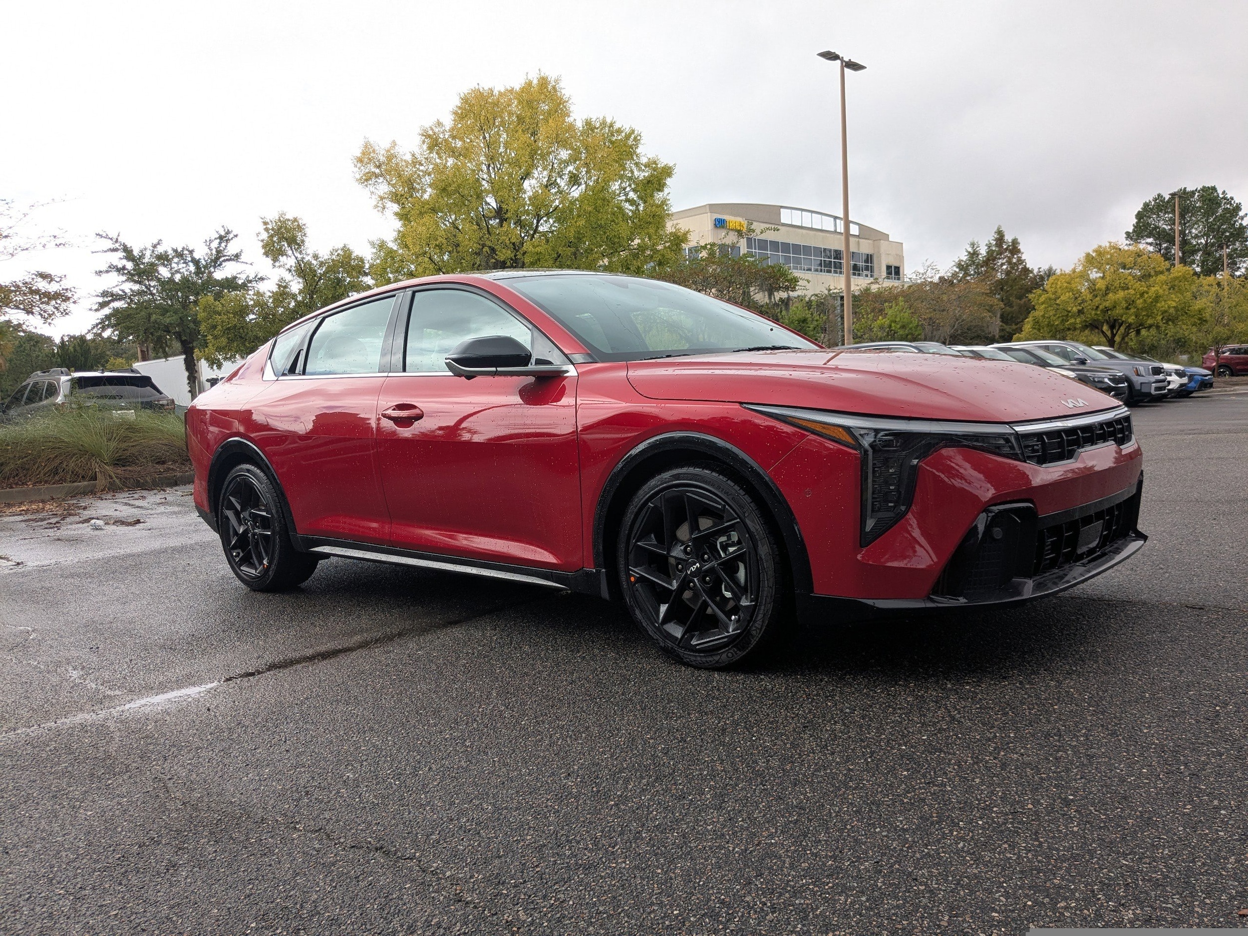 2025 Kia K4 GT-Line Turbo's photo