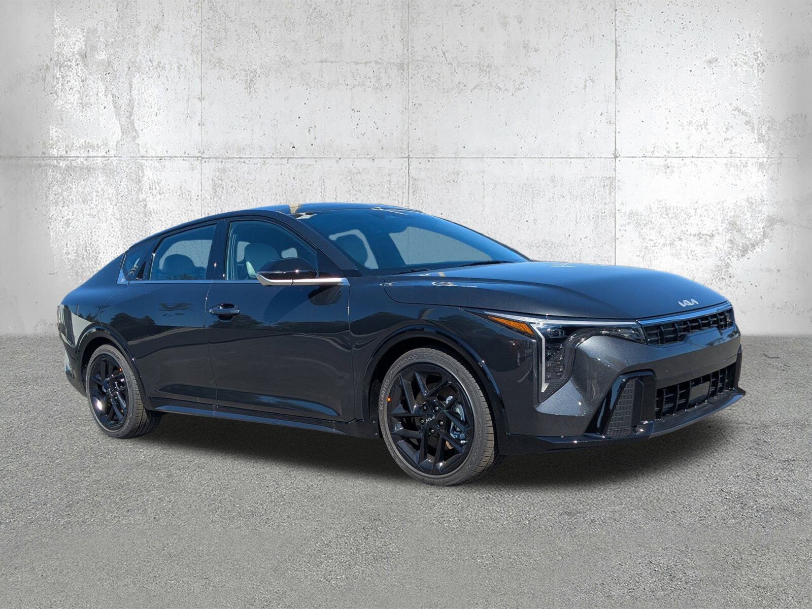 2025 Kia K4 GT-Line Turbo's photo