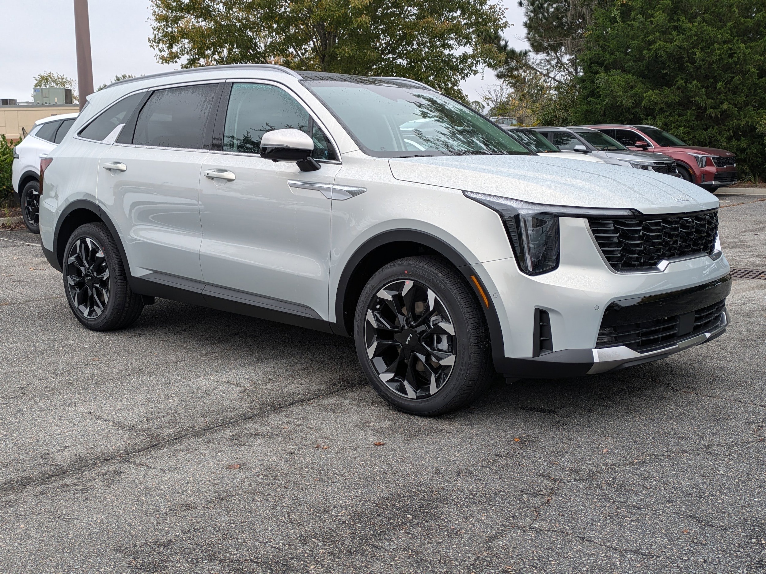 2026 Kia Sorento SX's photo