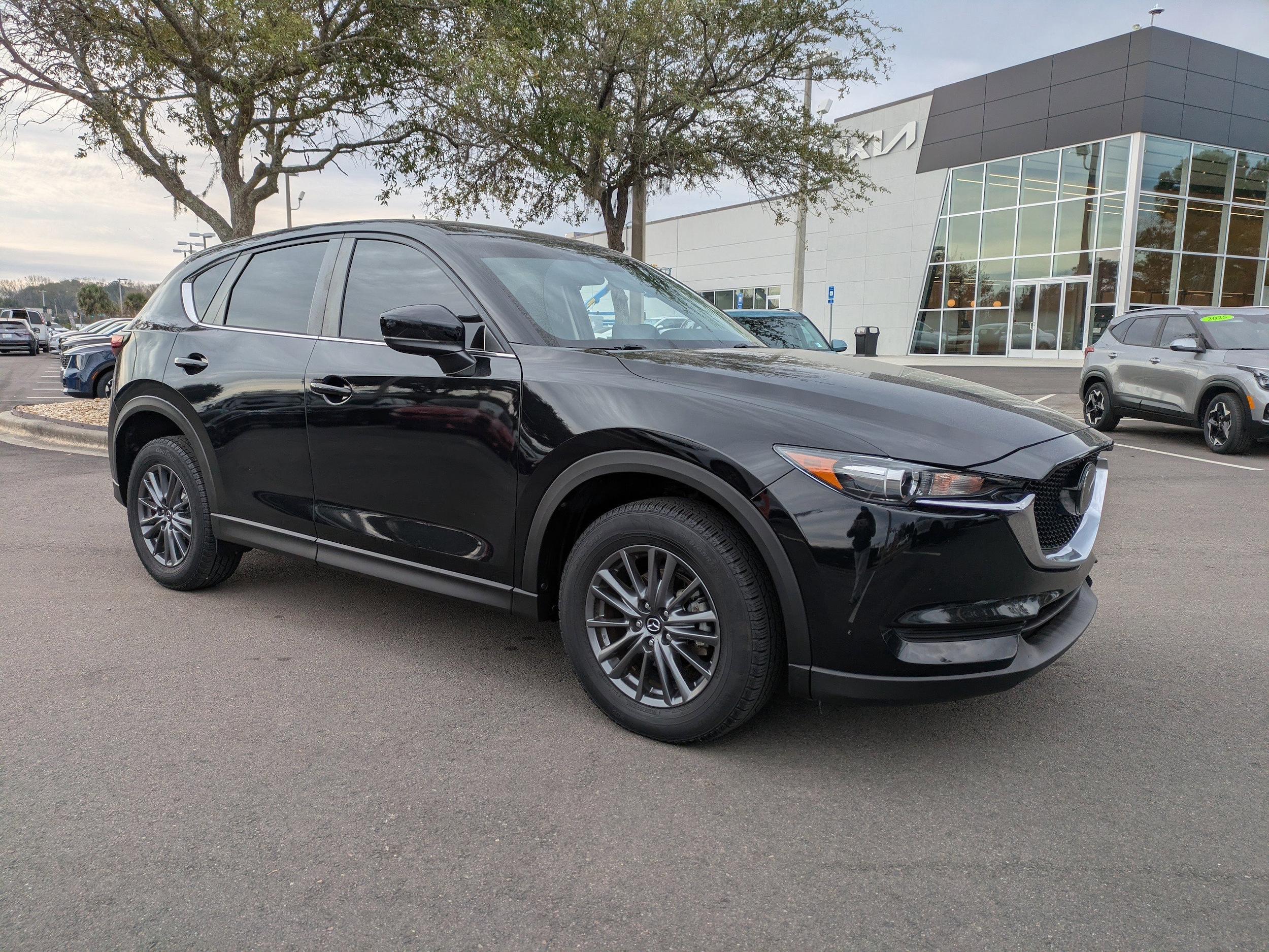 2021 Mazda CX-5 Sport's photo