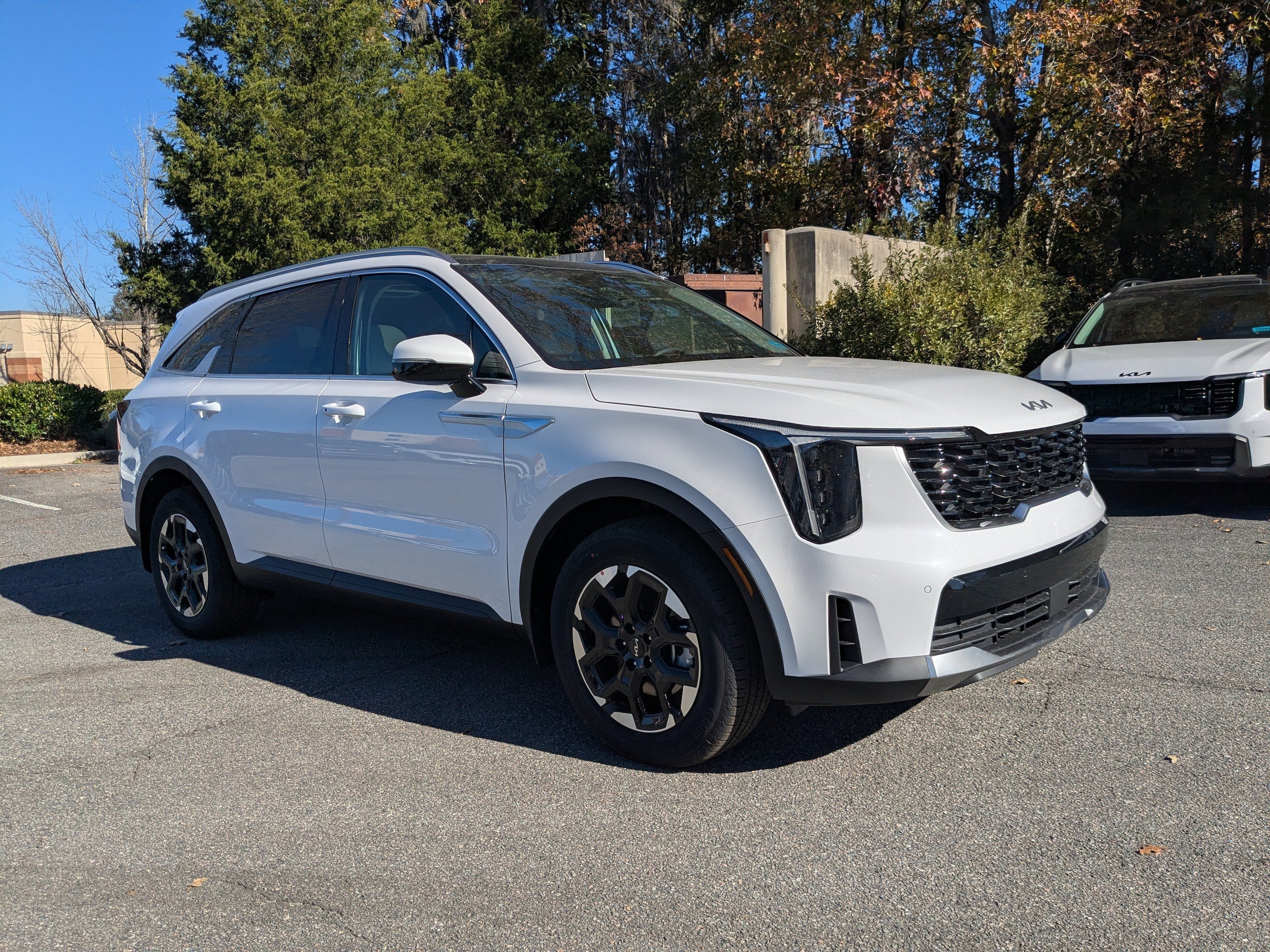 2026 Kia Sorento S's photo