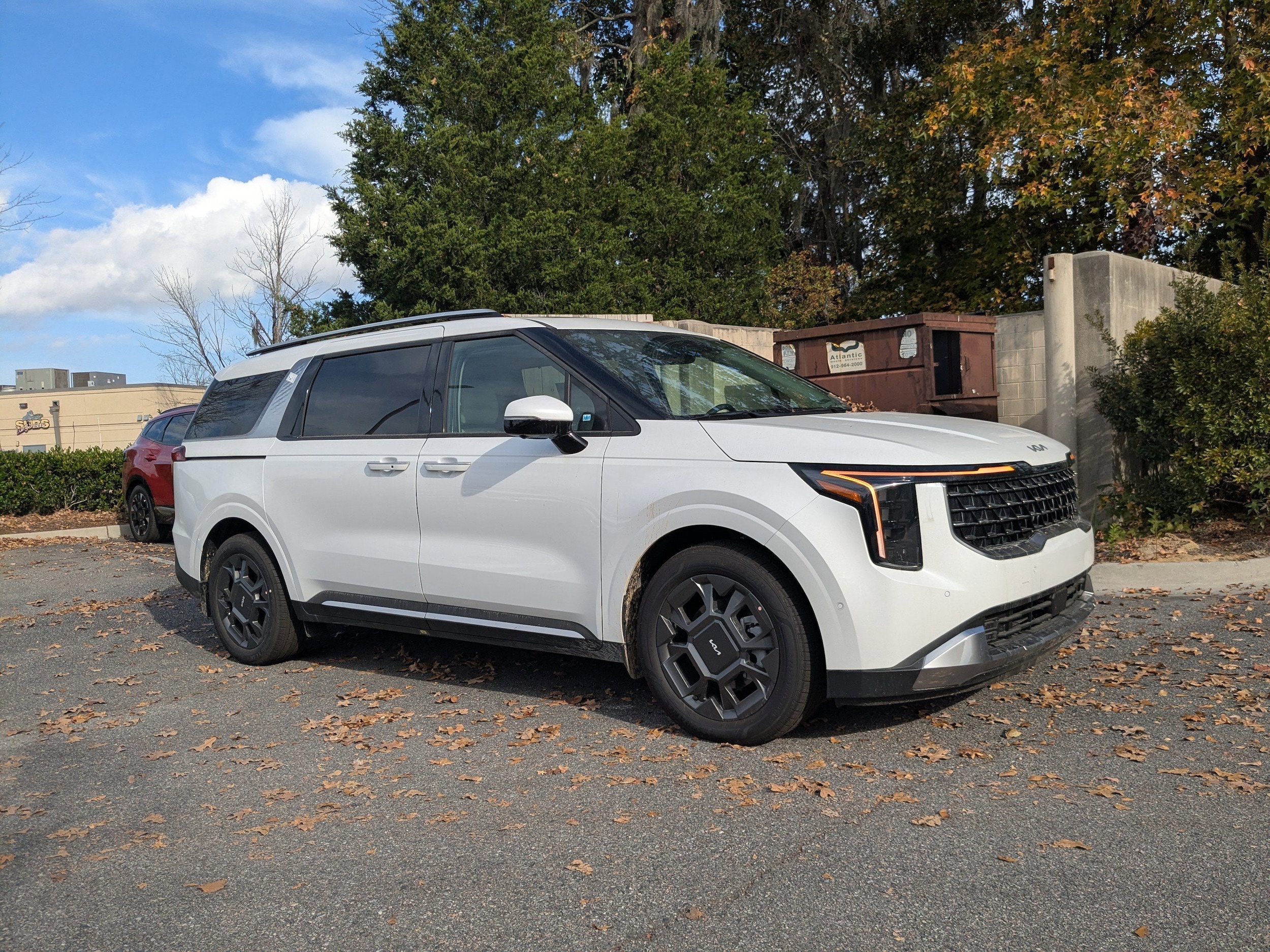 2026 Kia Carnival SX's photo