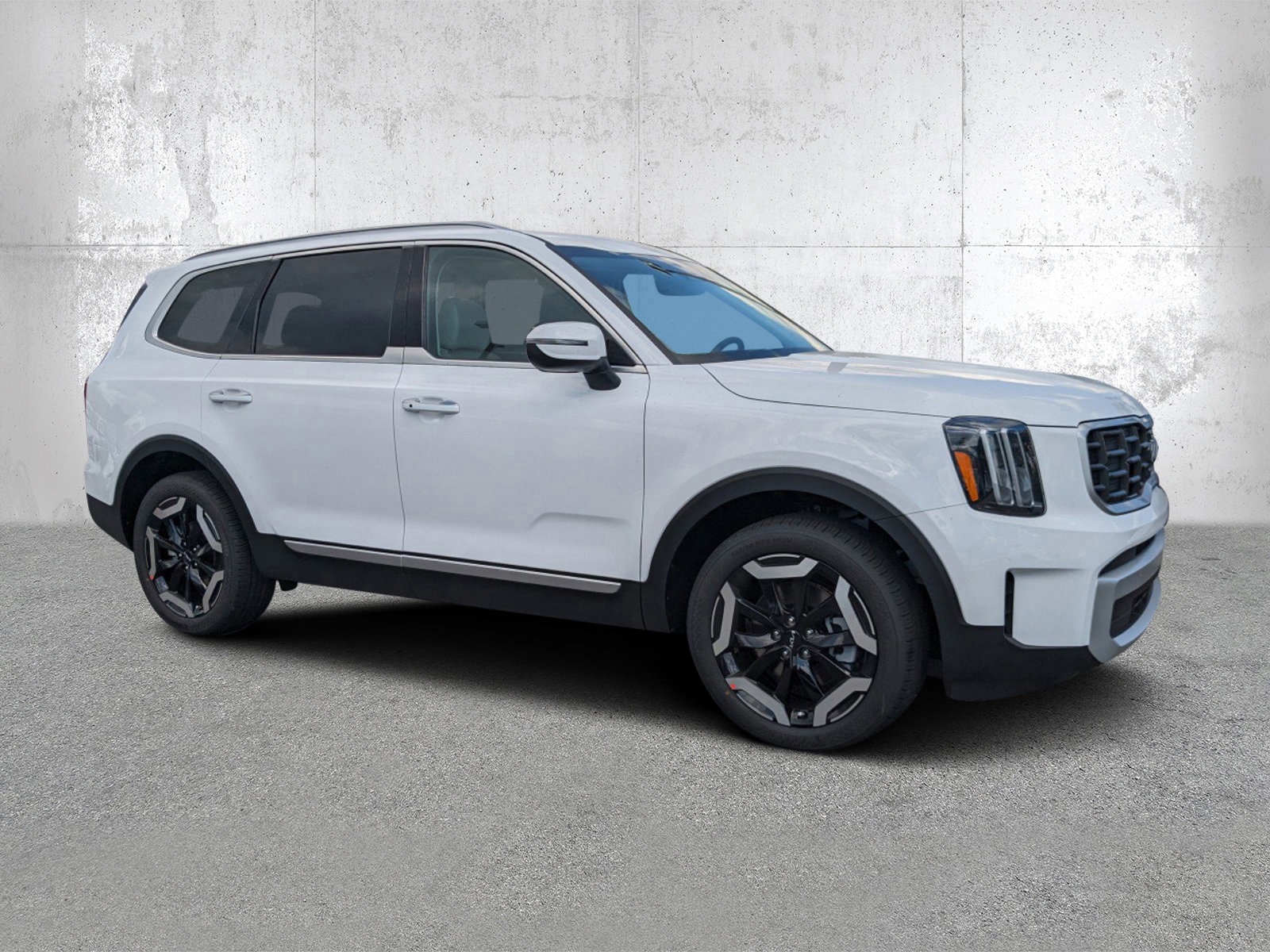 2025 Kia Telluride S's photo