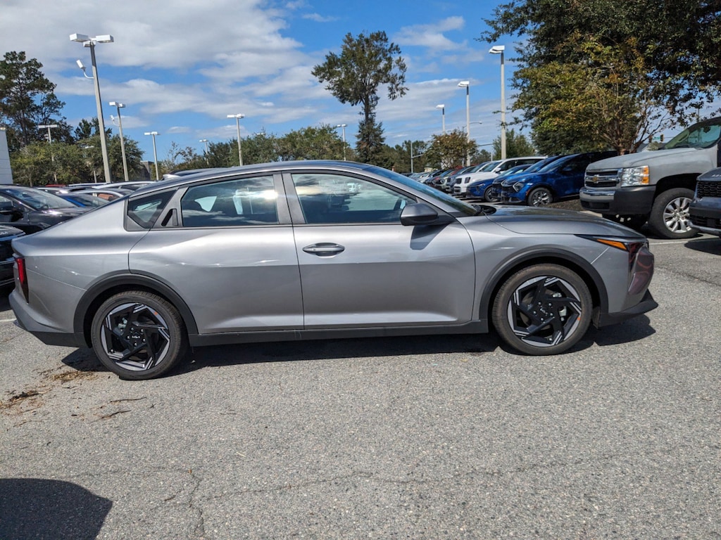New 2025 Kia K4 EX Sedan
