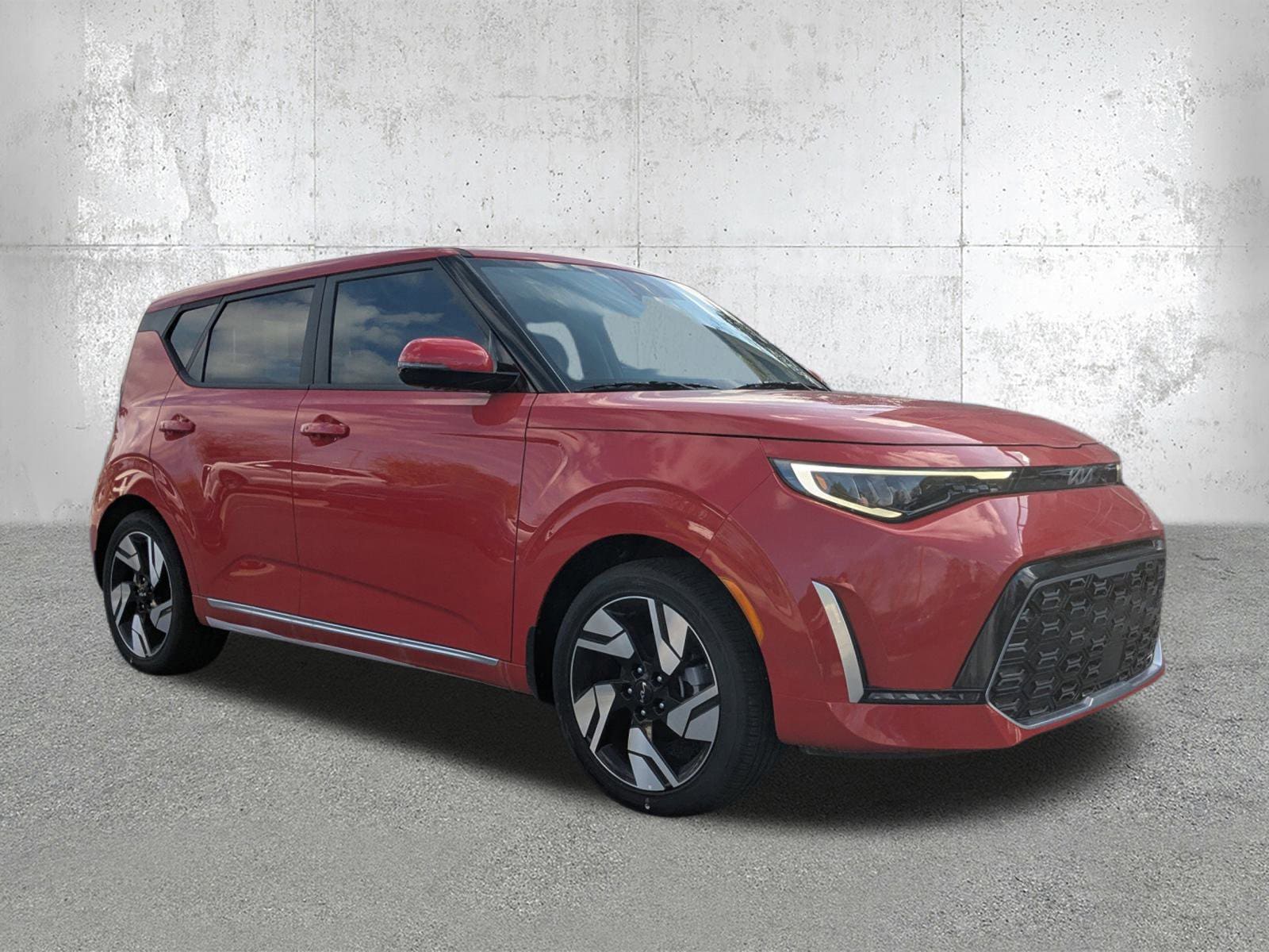2025 Kia Soul GT-LINE's photo