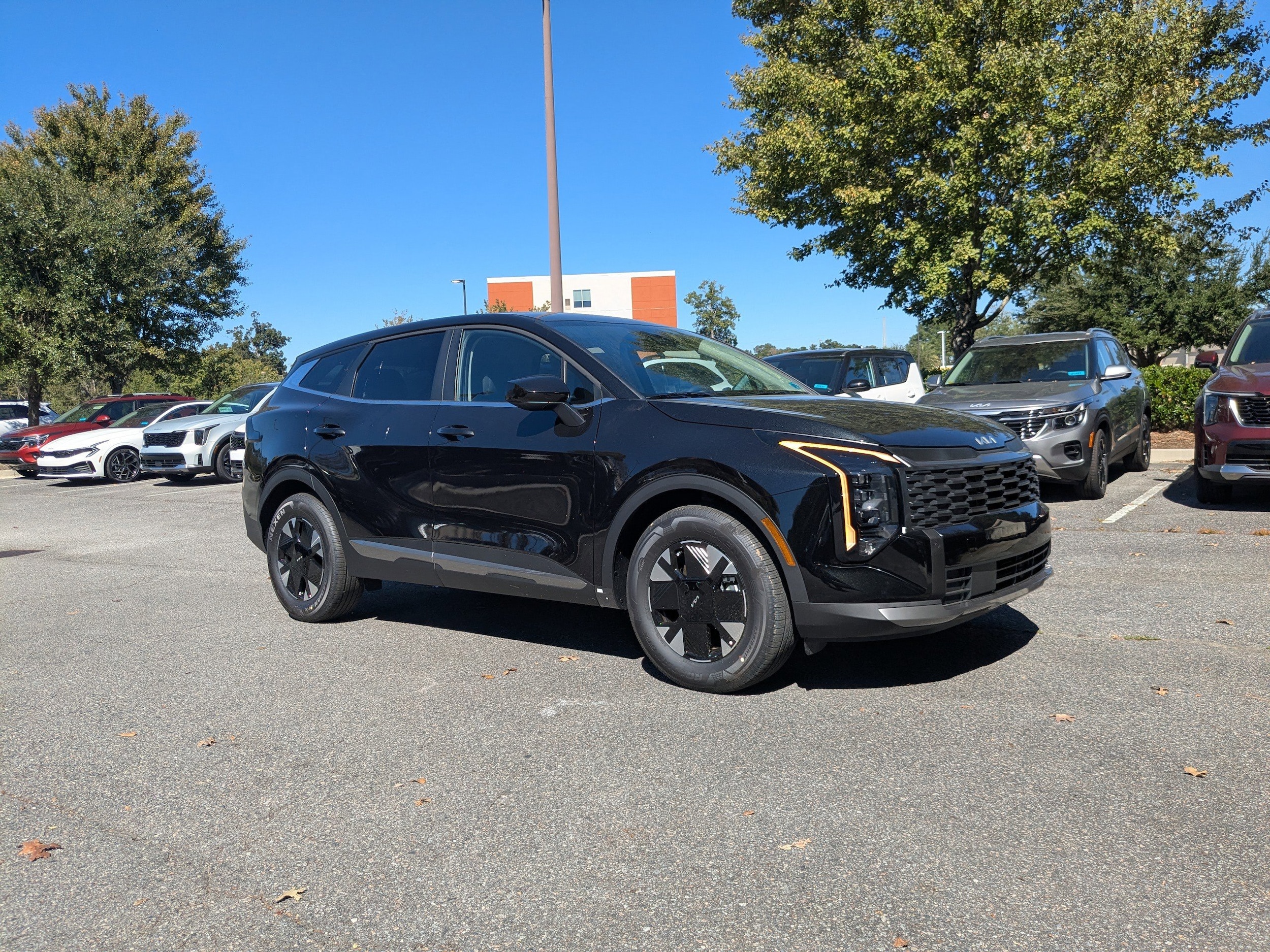 2026 Kia Sportage LX Hybrid's photo