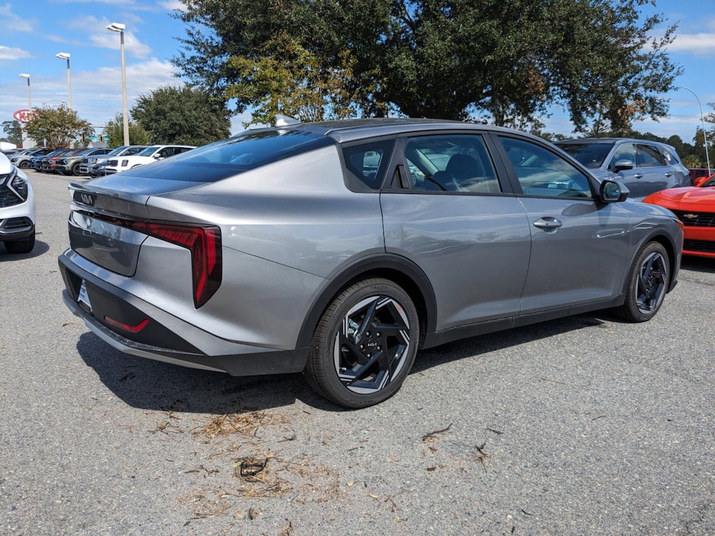 New 2025 Kia K4 EX Sedan