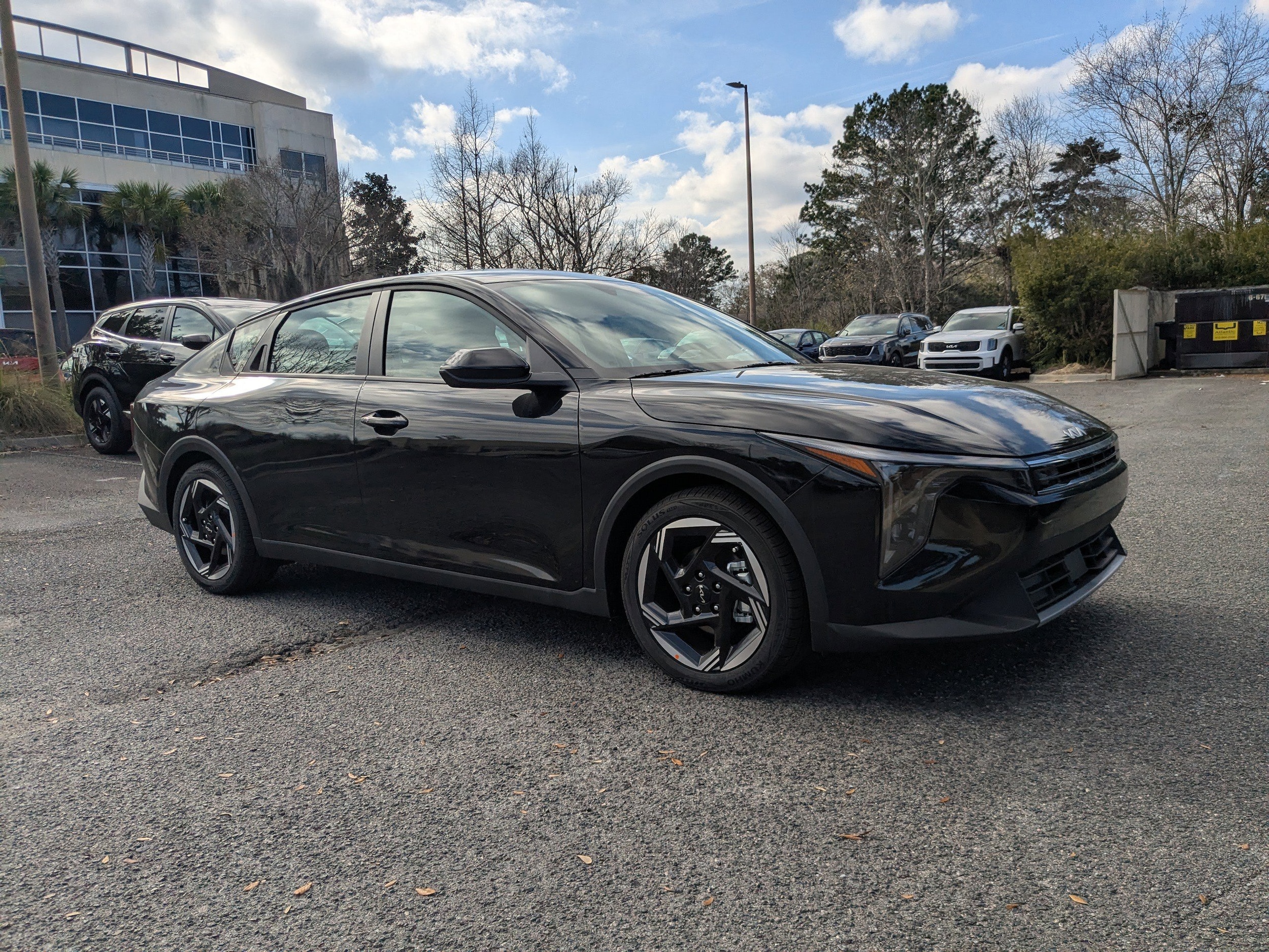 2025 Kia K4 EX's photo