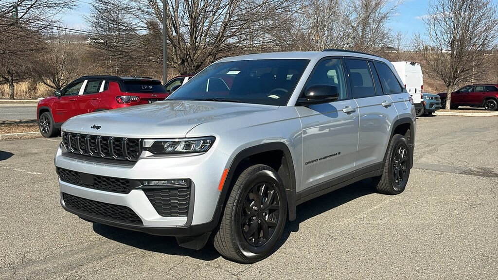 New 2026 Jeep Grand Cherokee Laredo Altitude Laredo Altitude 4x4