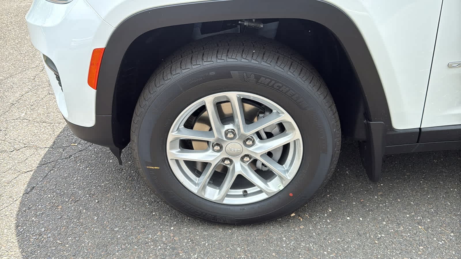 2026 Jeep Grand Cherokee Laredo - Photo 8