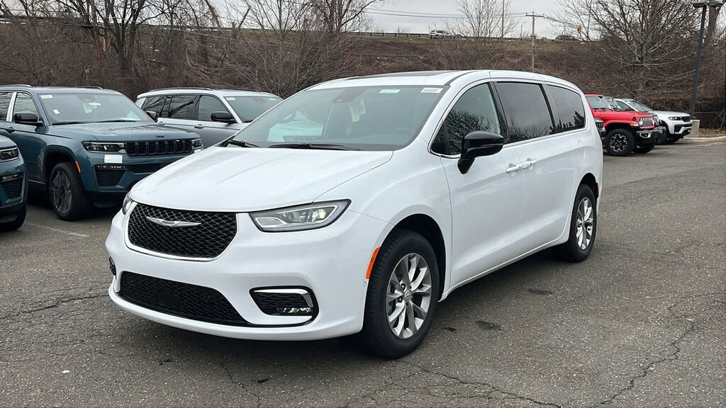 New 2026 Chrysler Pacifica Select Select AWD