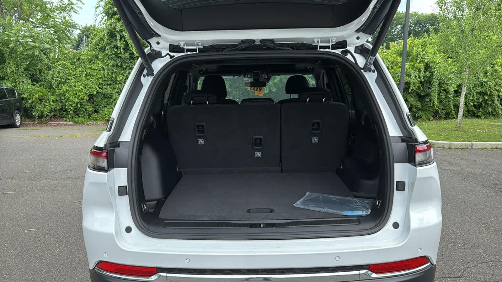 2026 Jeep Grand Cherokee Laredo - Photo 23