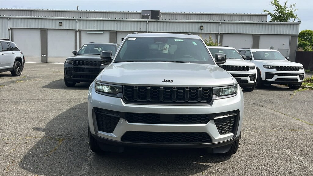 New 2026 Jeep Grand Cherokee Laredo Altitude Laredo Altitude 4x4
