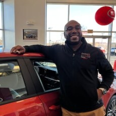 Staff member Kevin Davis from ID_8db274