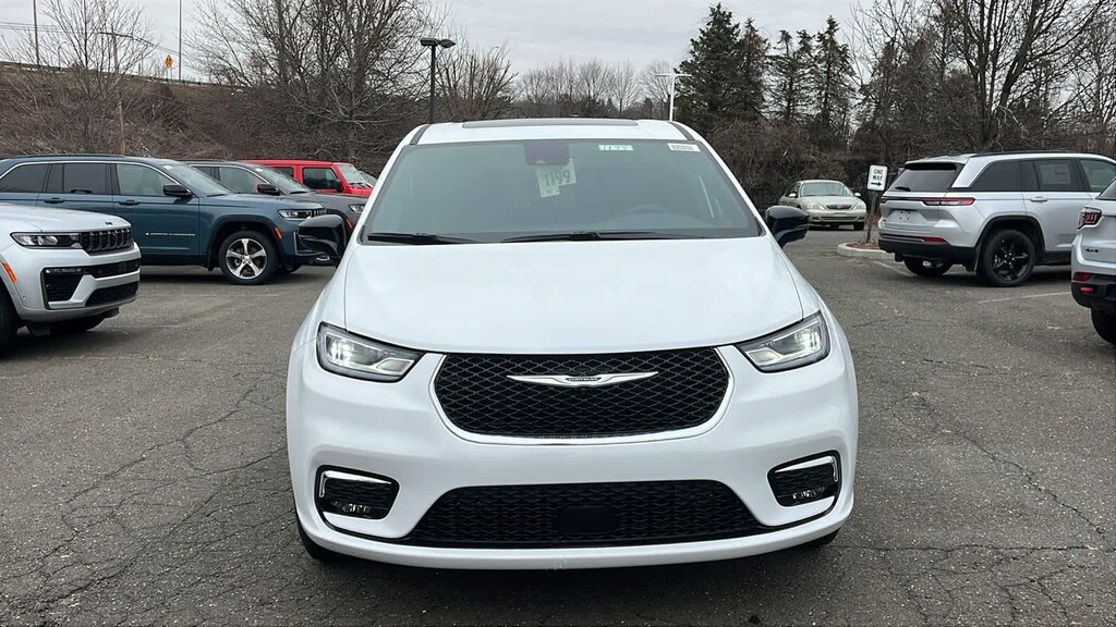 New 2026 Chrysler Pacifica Select Select AWD