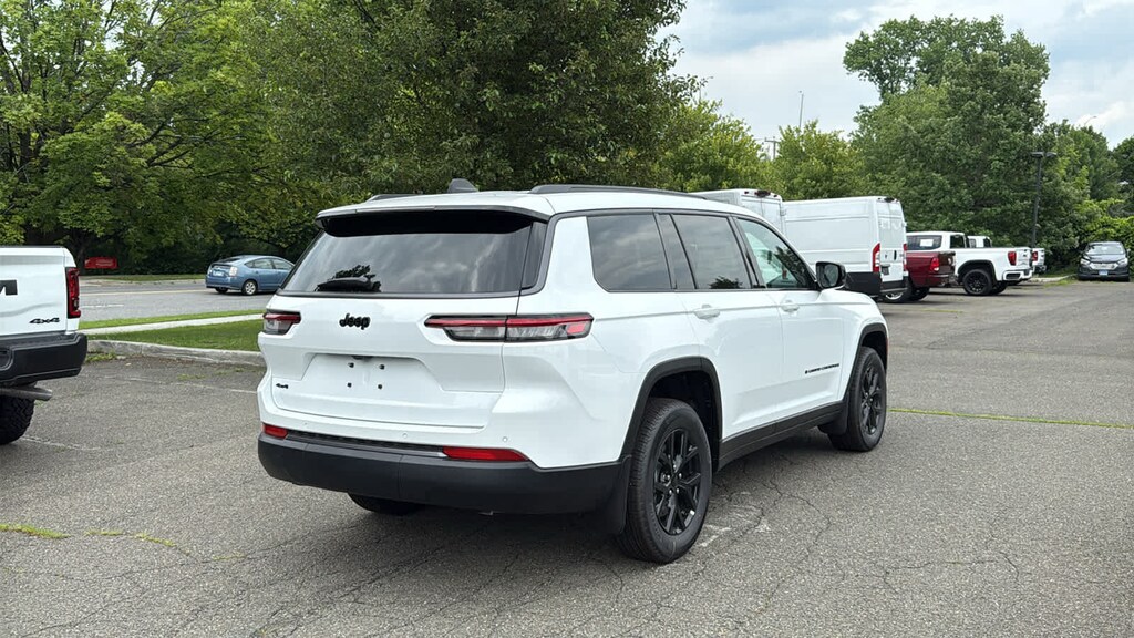 New 2026 Jeep Grand Cherokee L Laredo Altitude Laredo Altitude 4x4