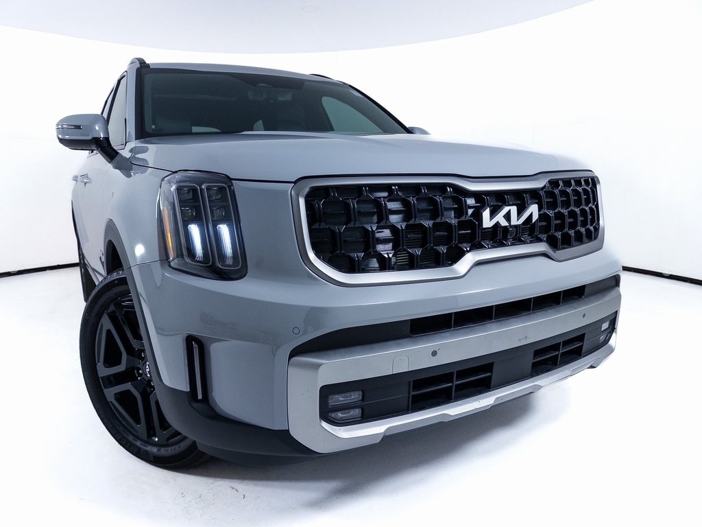 Used 2023 Kia Telluride SX Prestige X-Line with VIN 5XYP5DGC9PG319070 for sale in Burlington, VT