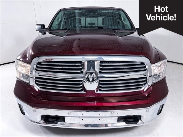 2016 RAM 1500 Big Horn 4x4 Crew Cab 5'7's photo