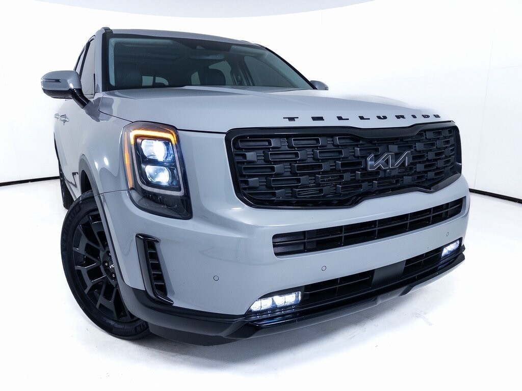 Used 2022 Kia Telluride SX with VIN 5XYP5DHCXNG273924 for sale in Burlington, VT