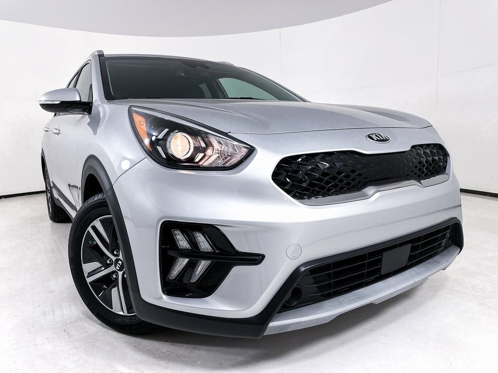 Used 2020 Kia Niro EX with VIN KNDCD3LD8L5387096 for sale in Burlington, VT