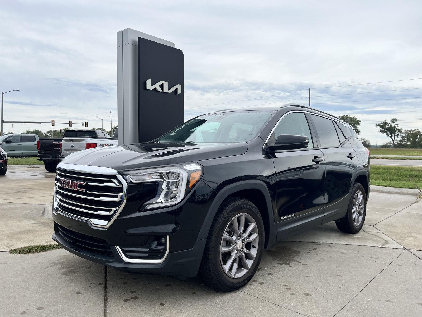 2023 GMC Terrain SLT's photo
