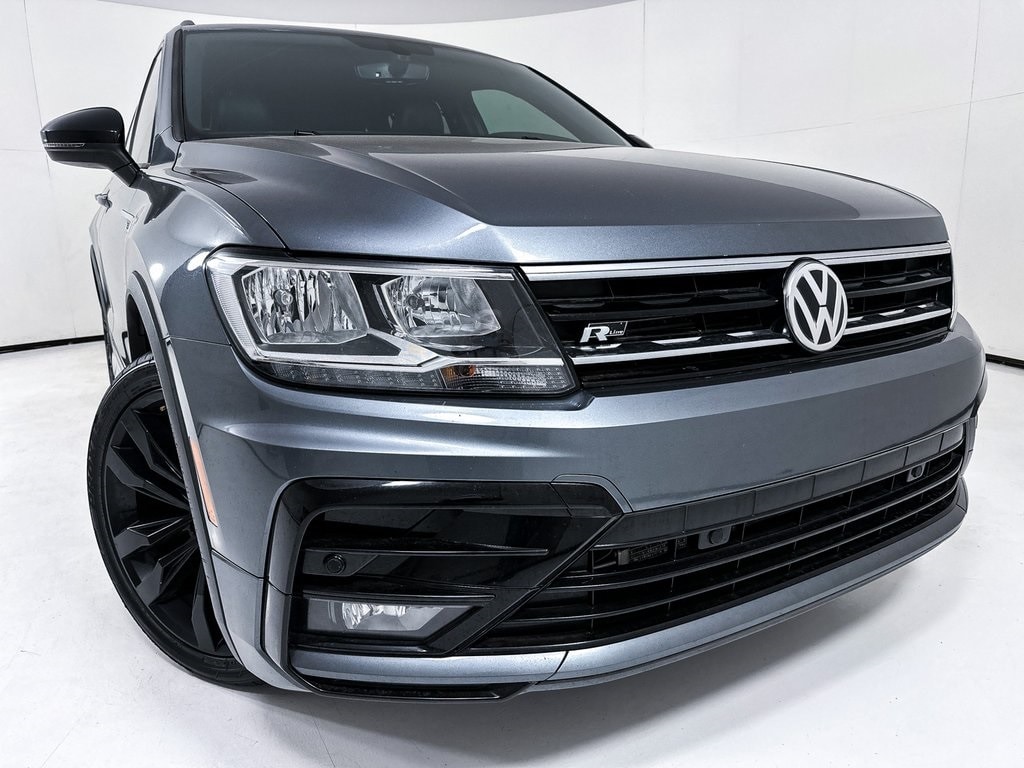 Used 2020 Volkswagen Tiguan SE R-LINE BLACK with VIN 3VV3B7AX8LM114326 for sale in Burlington, VT