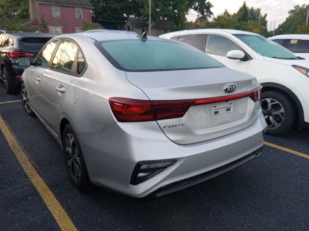 2019 Kia Forte LXS photo 4
