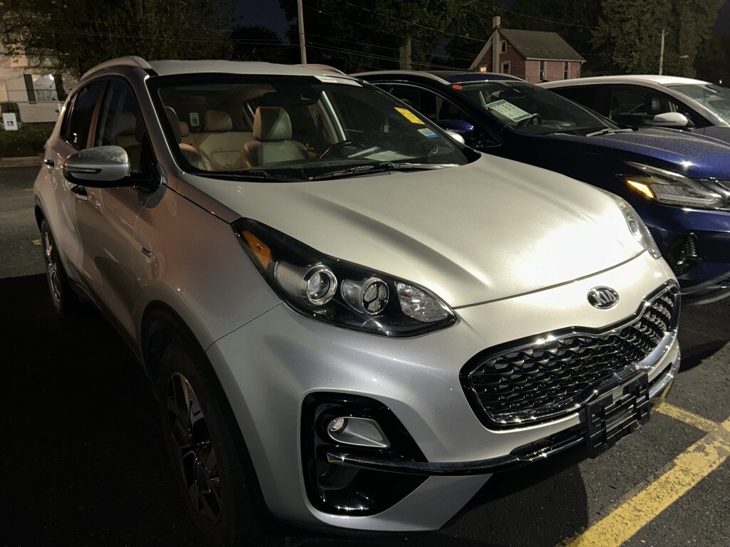 2020 Kia Sportage EX photo 2