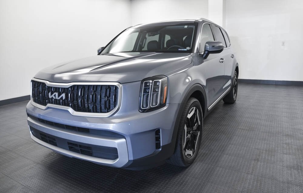 2023 Kia Telluride EX photo 3