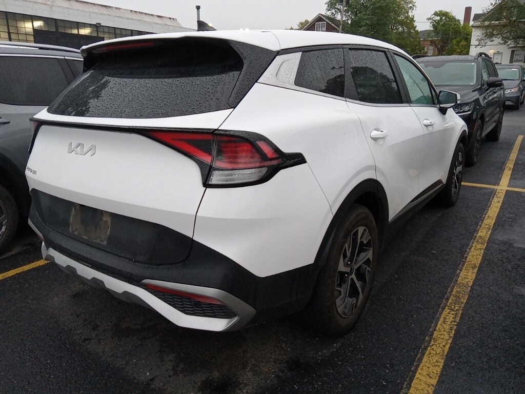 2024 Kia Sportage EX photo 3