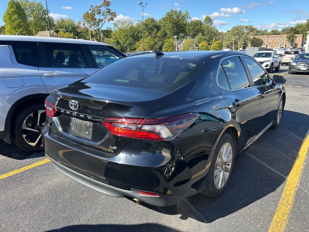2023 Toyota Camry LE photo 4