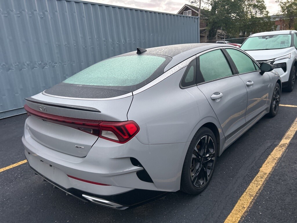 2023 Kia K5 GT-Line photo 3