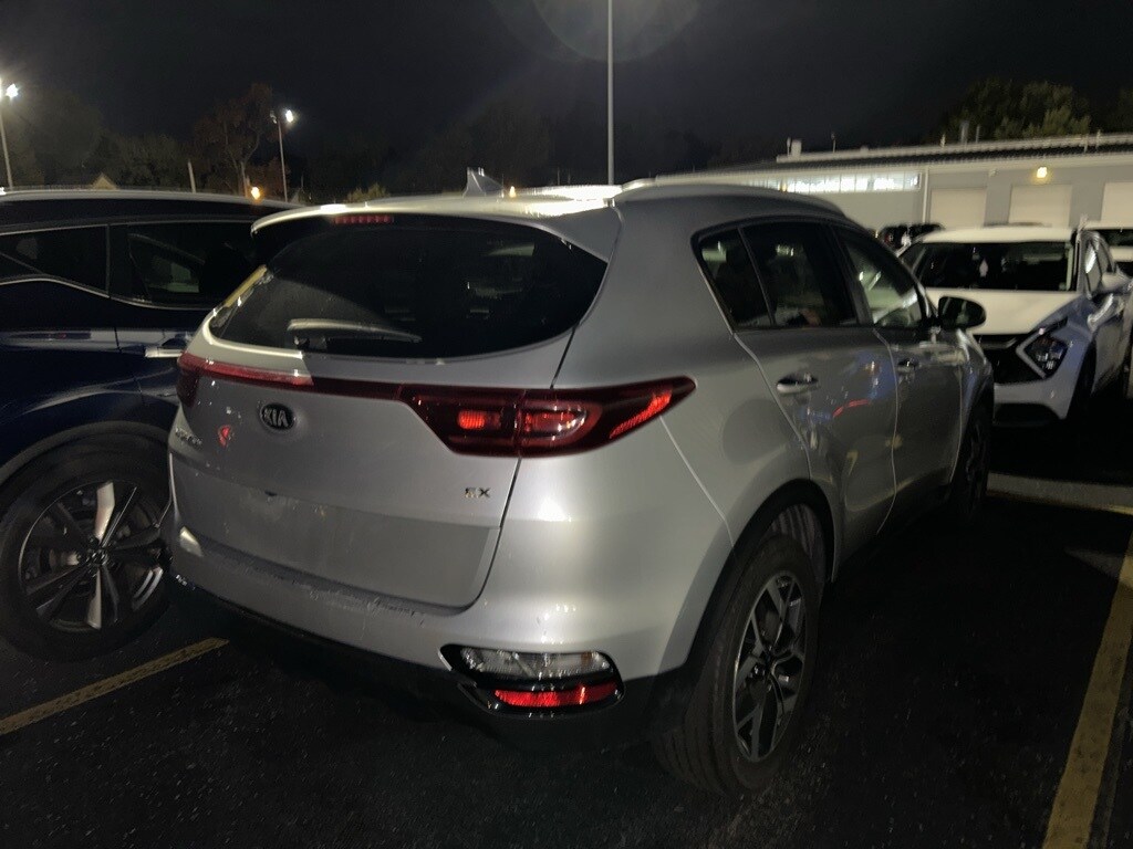 2020 Kia Sportage EX photo 3