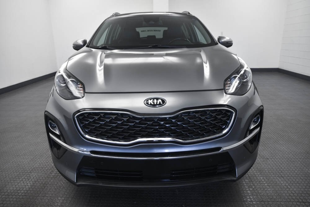 2020 Kia Sportage EX photo 2