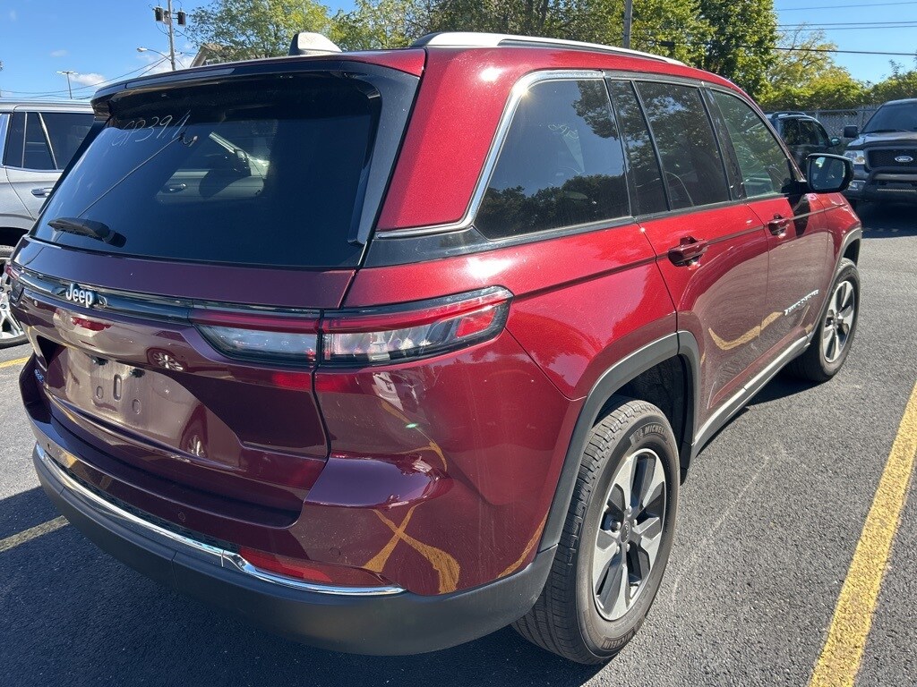 2024 Jeep Cherokee Limited 4xe photo 4