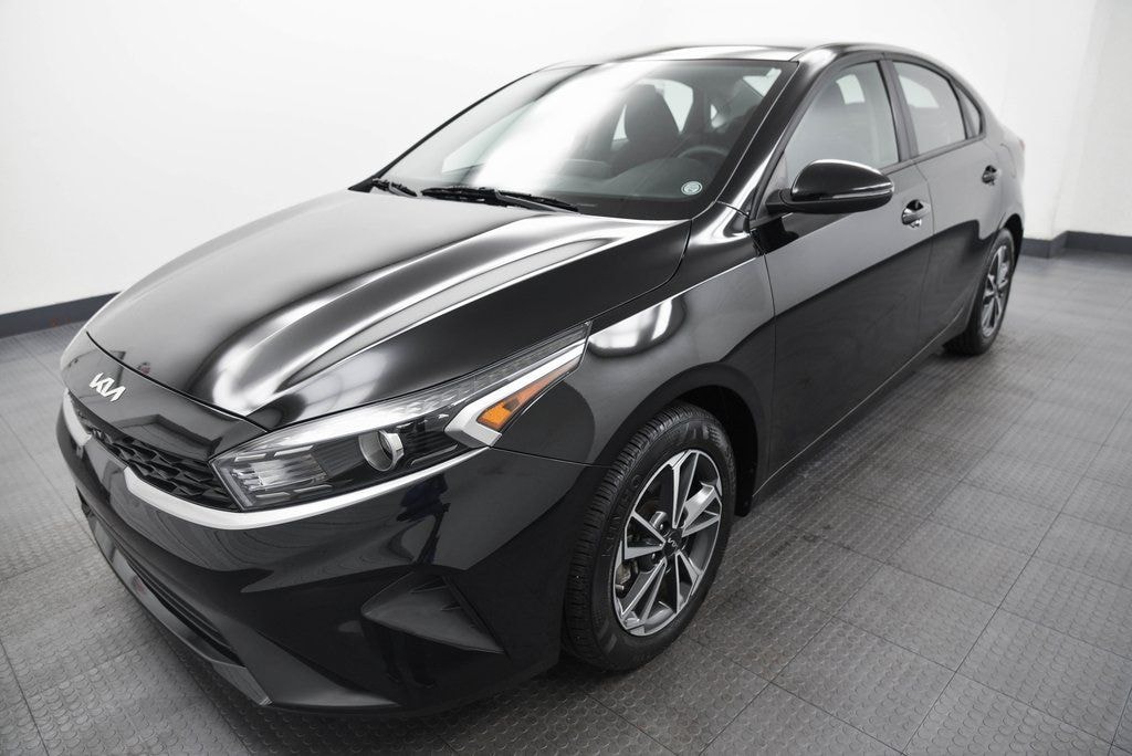 Used 2023 Kia Forte LXS Sedan
