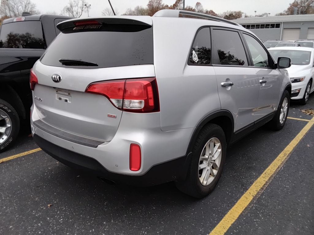 2014 Kia Sorento LX photo 4