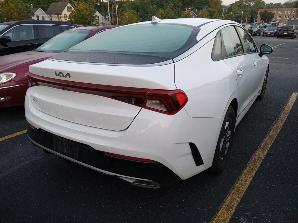 2023 Kia K4 LXS photo 3