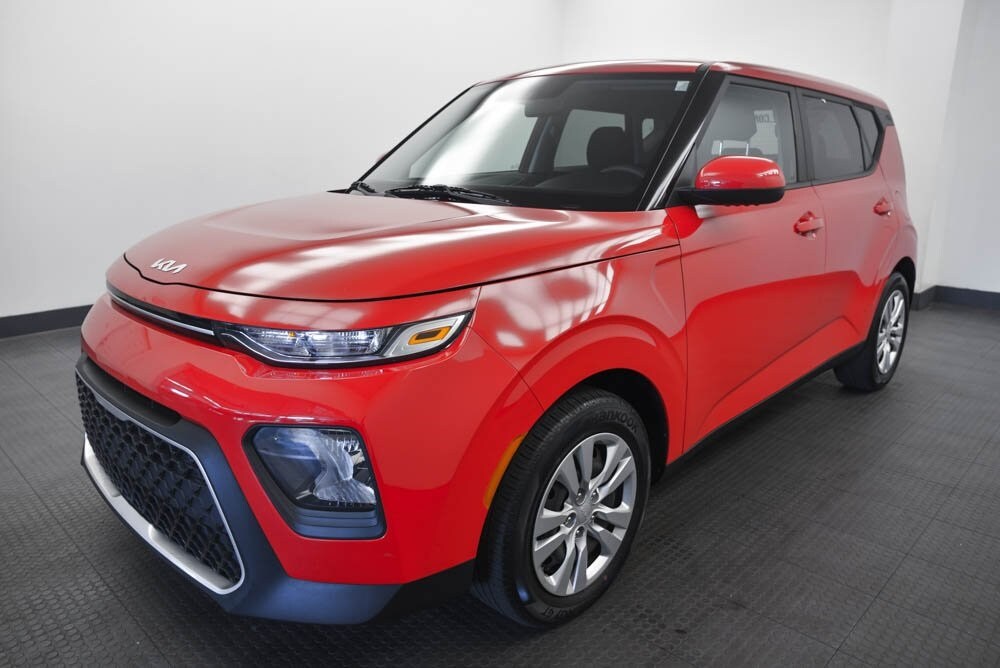 2022 Kia Soul LX photo 3