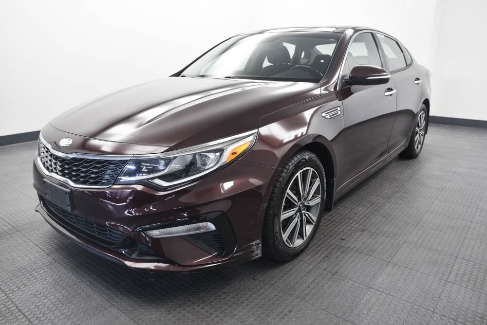 2019 Kia Optima LX photo 3