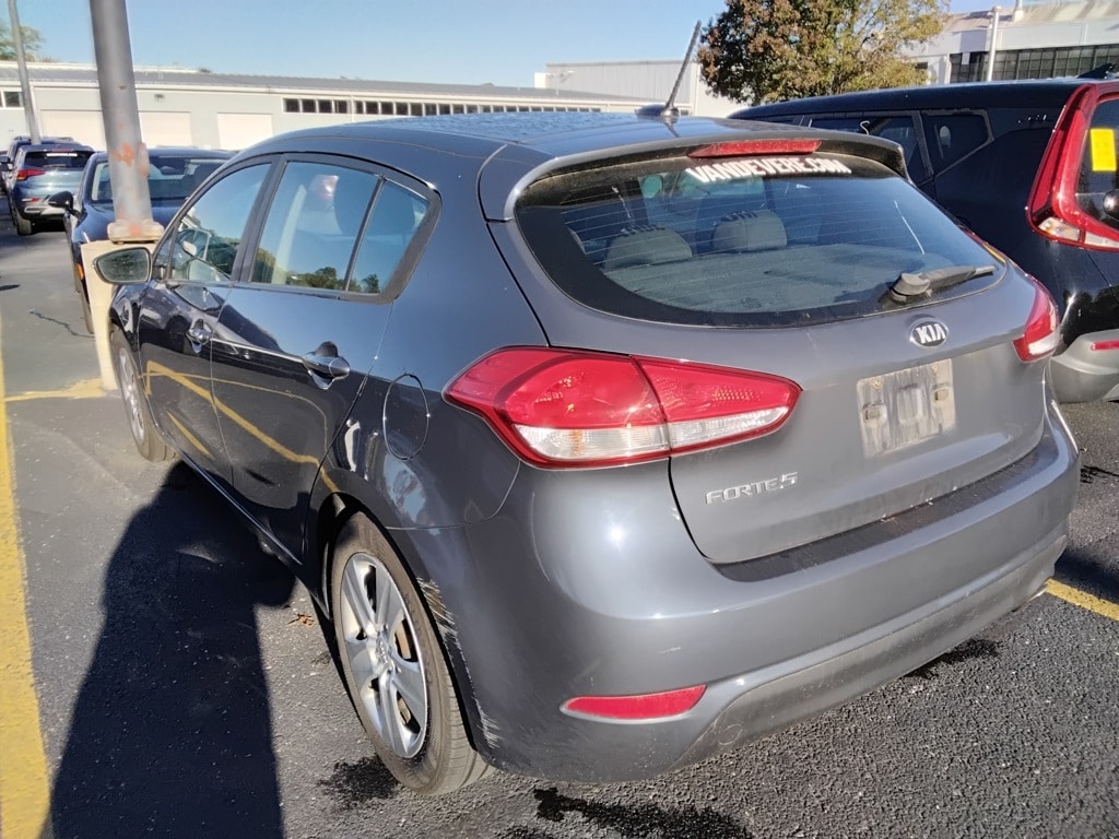 Used 2016 Kia Forte5 LX Hatchback